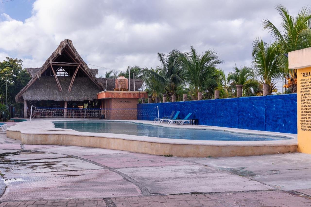 Hotel Bello Caribe Express Косумел Екстериор снимка